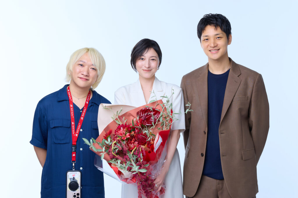 写真左から、株式会社GAGAの木下様、俳優の広末涼子さん、株式会社GAGA代表の松山様